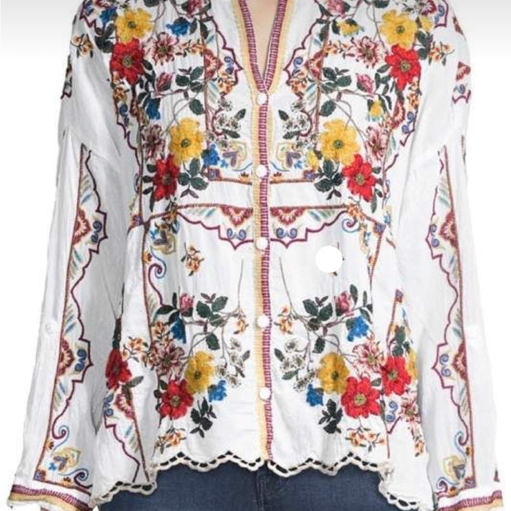 Johnny was Cabo embroidered top